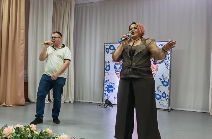 Квартирник с Александром Алексеевым прошел в Коргузинском ДК