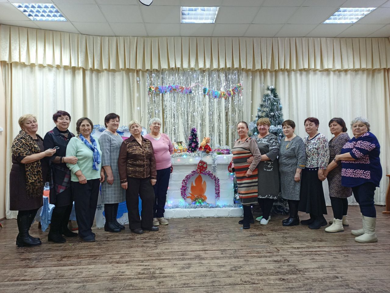 Праздничные посиделки для старшего поколения прошли в Макуловском ДК