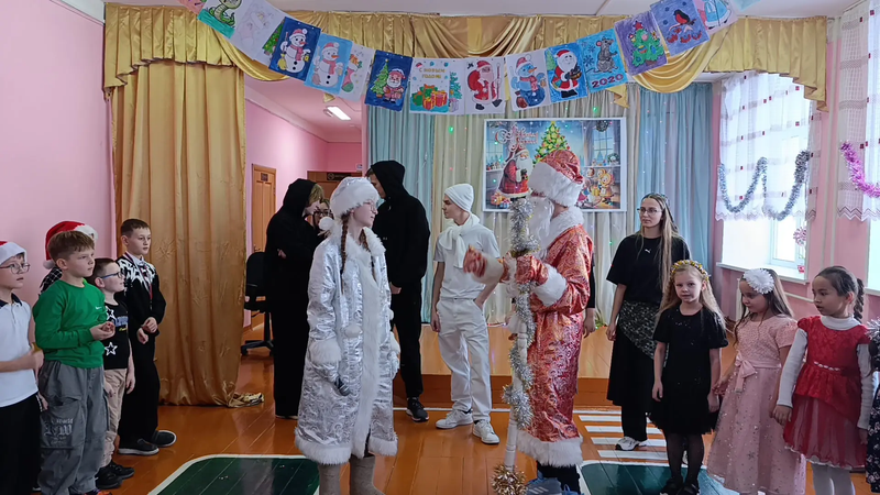 Югары Ослан мәктәбендә тылсымлы тамаша үткәрделәр