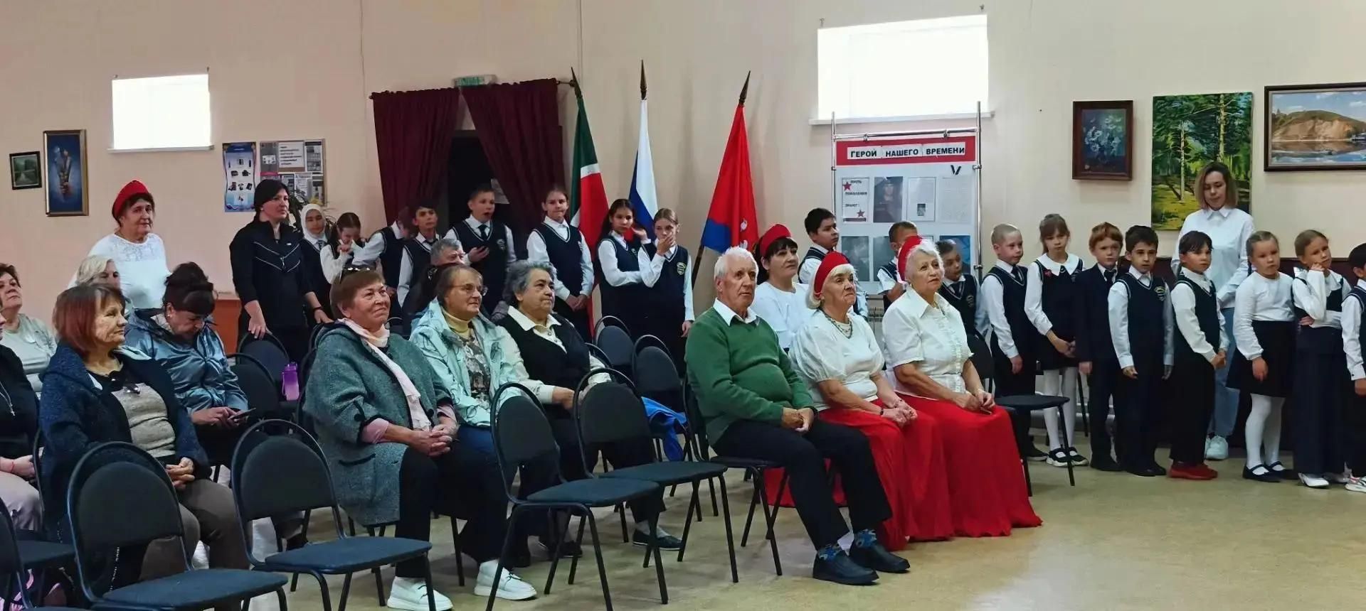 В Введенской Слободе прошел концерт для людей серебряного возраста