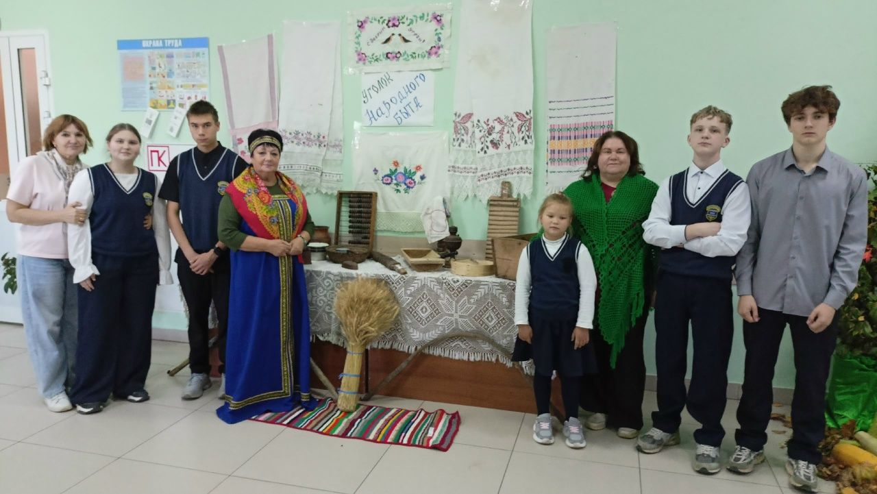 Кильдеевским школьникам показали предметы старины