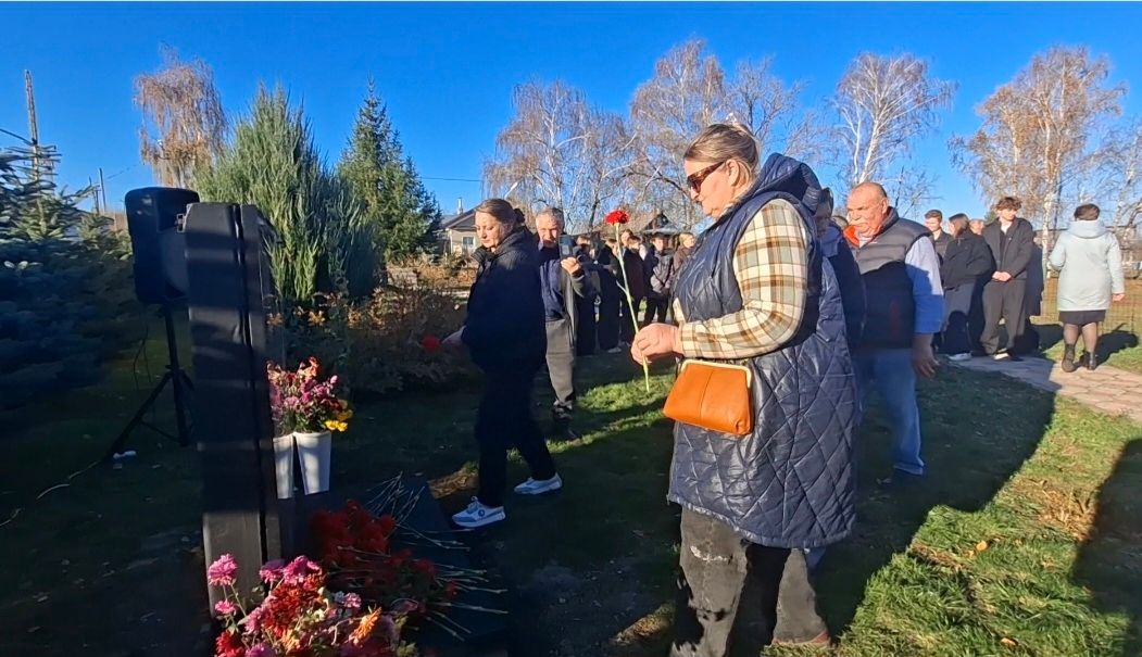 В селе Татарское Бурнашево появился памятник труженикам тыла