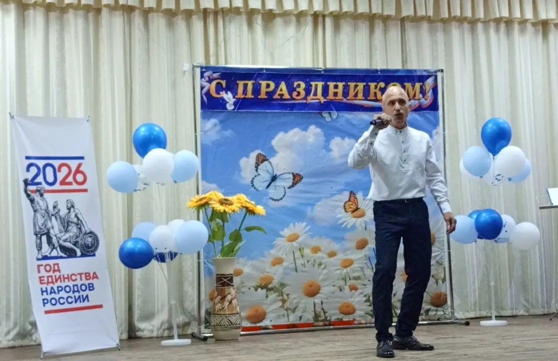 Макуловский СДК провел концерт «Жизни золотой листопад»