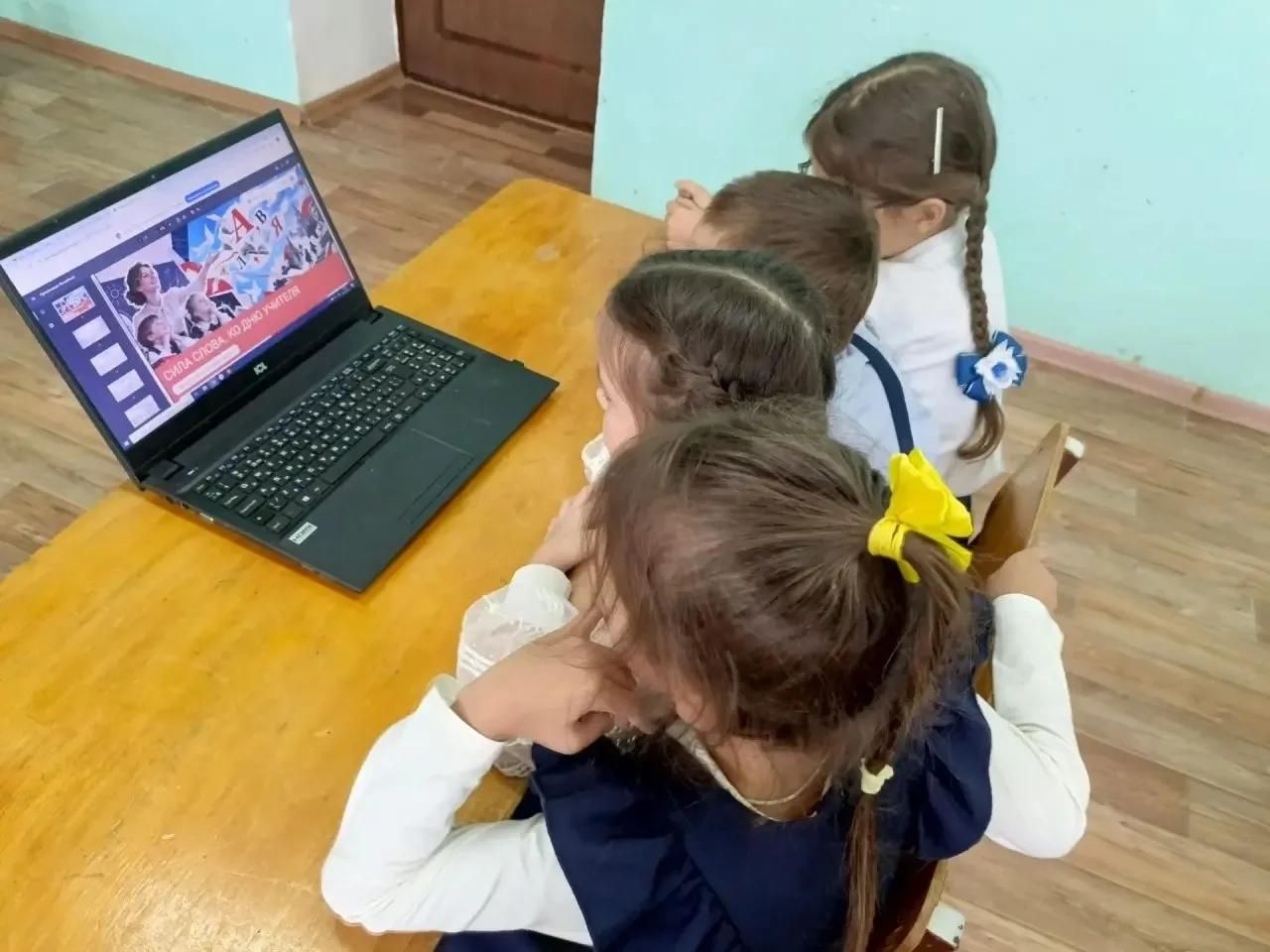 Укытучының сүз көче һәм бурычы турында сөйләштеләр