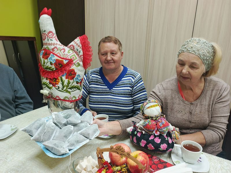Коргузинская библиотека провела встречу за самоваром