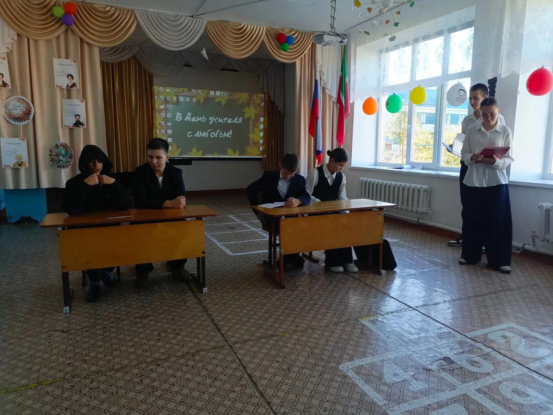 Укытучының сүз көче һәм бурычы турында сөйләштеләр