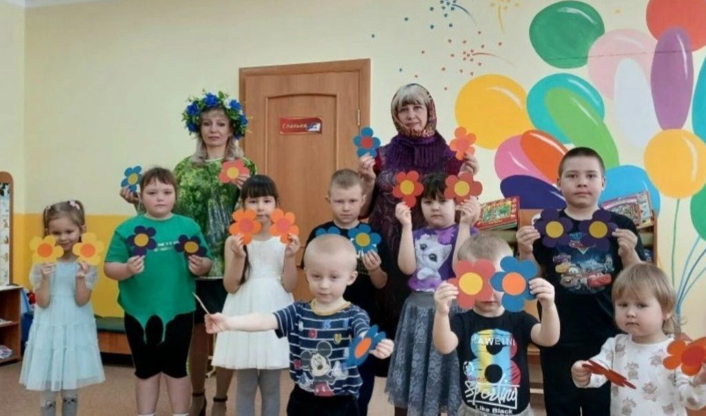 В Шеланговском детском саду весну встретили танцами, играми и угощением