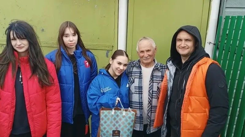 Волонтёры из Верхнего Услона навестили ликвидаторов Чернобыльской аварии