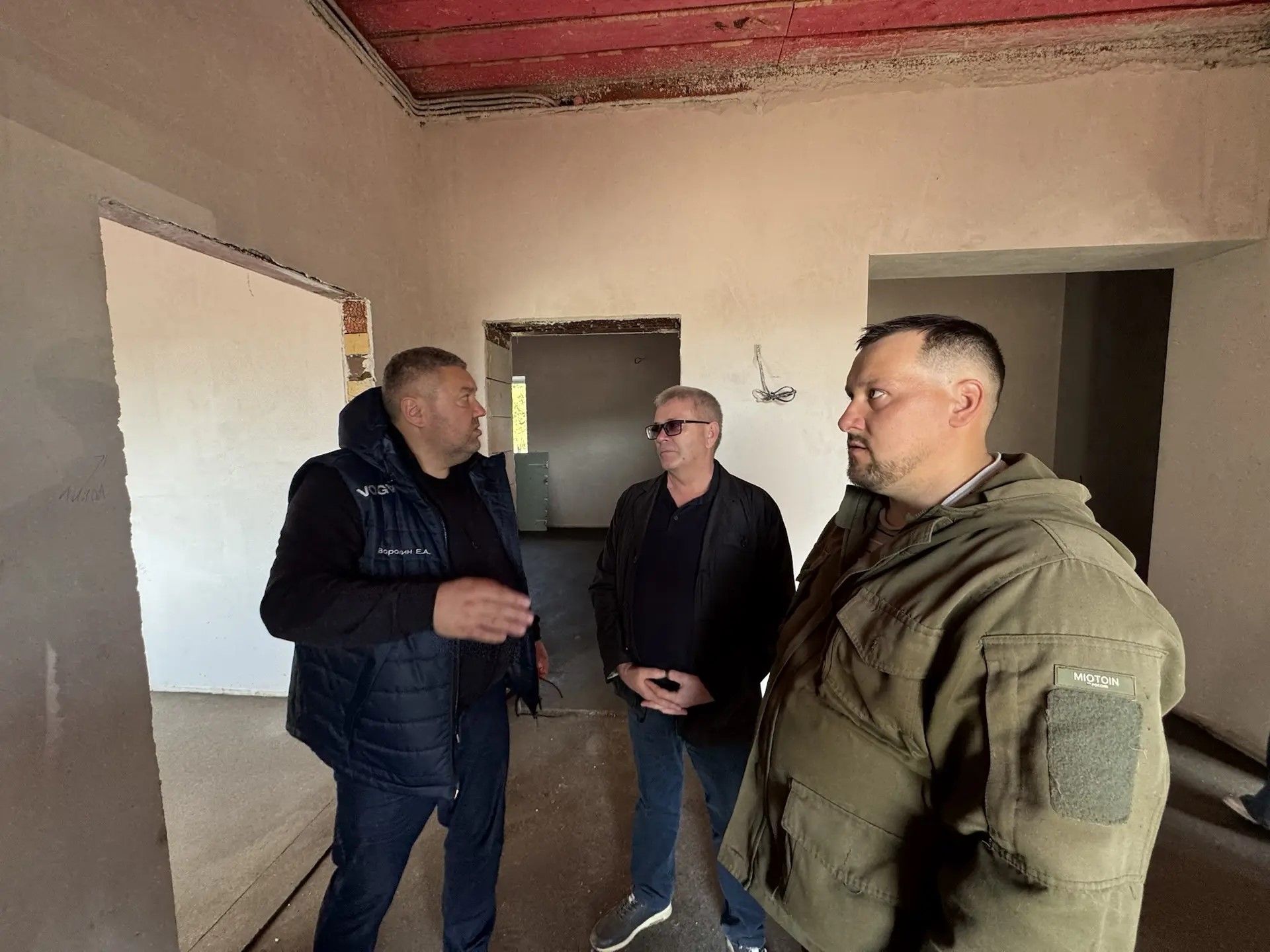 Новое здание администрации в Коргузе проверил глава района Евгений Варакин
