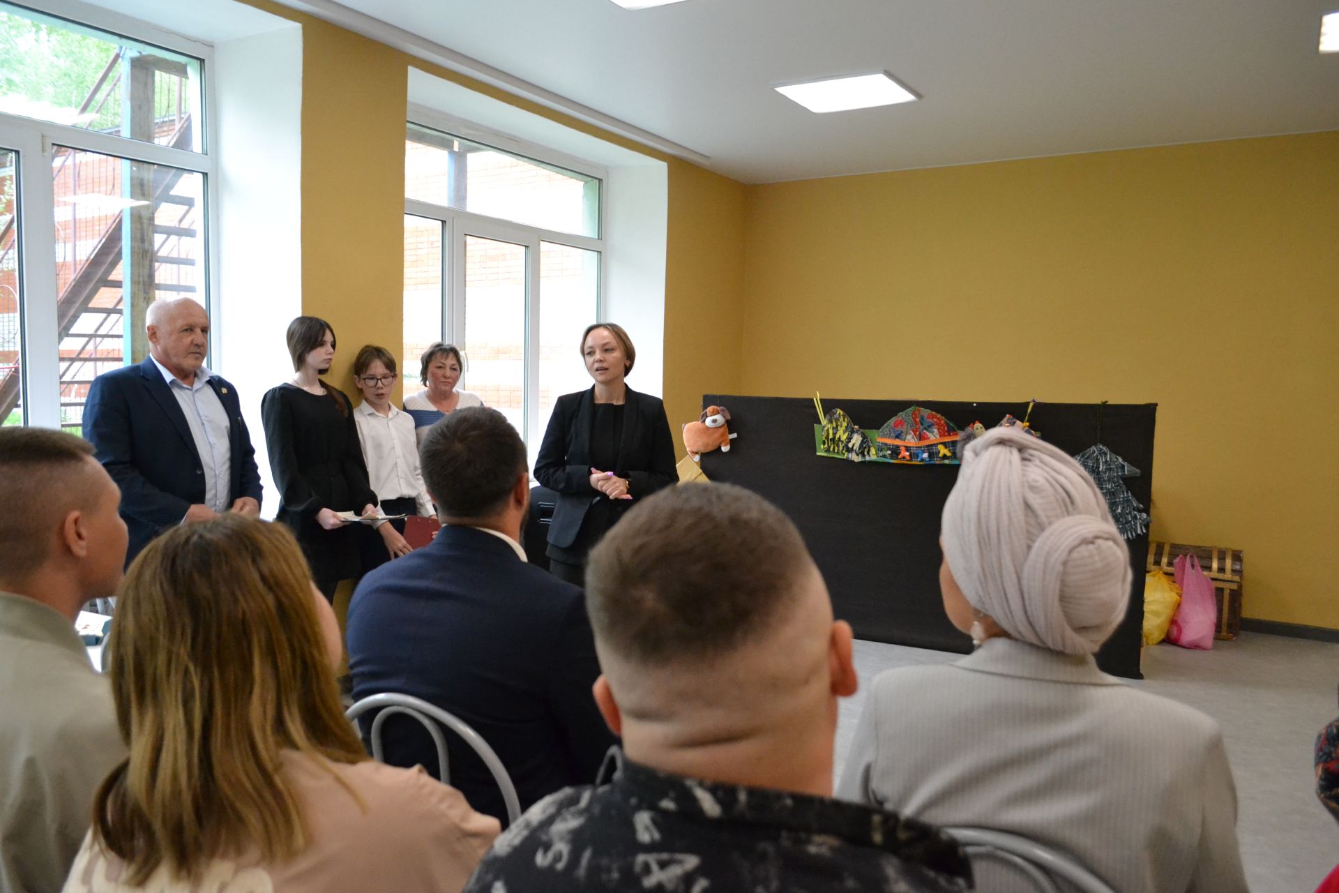 «Добрые люди» подарили школьной столовой новую жизнь