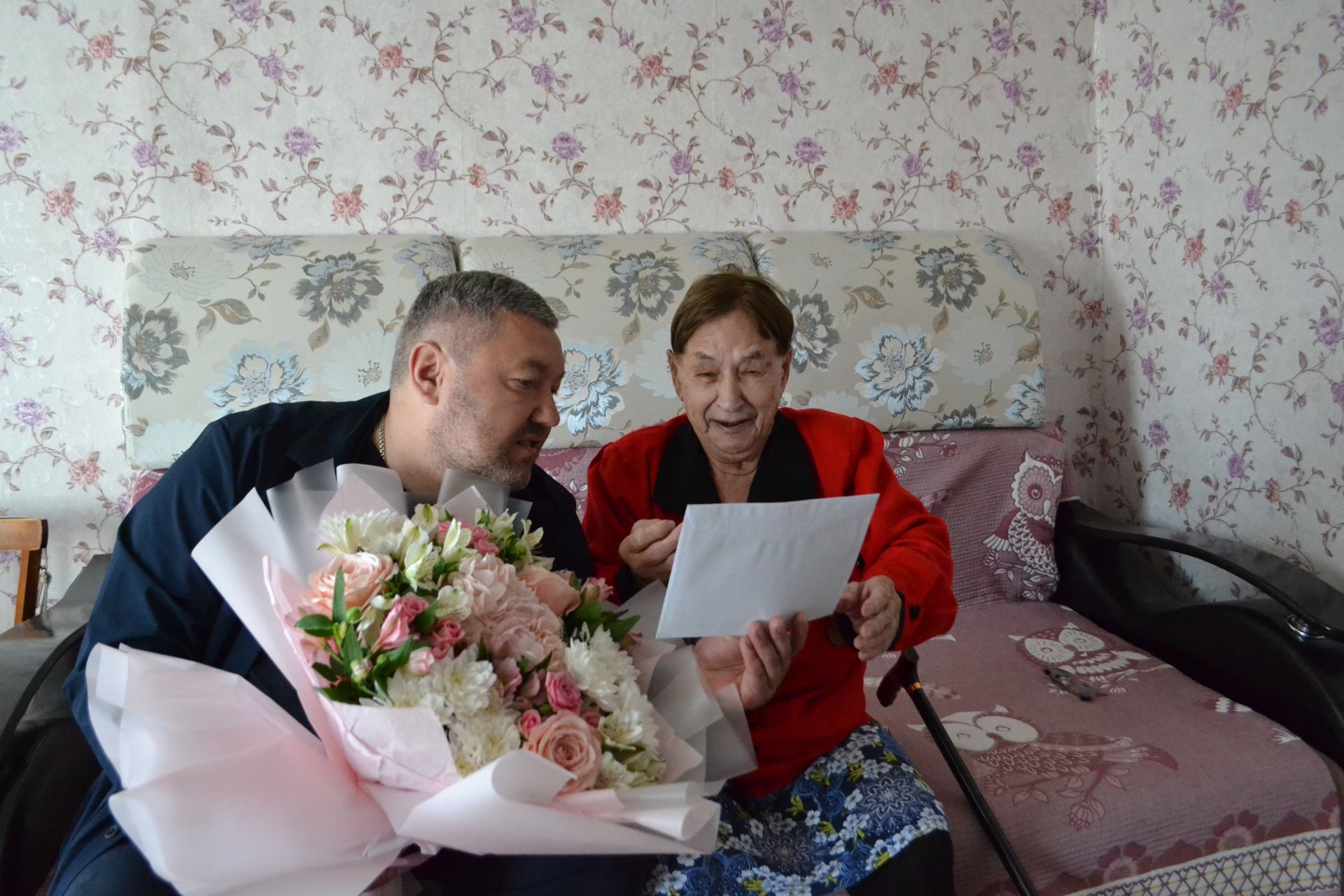 94 года труда, слёз и любви к жизни: в Верхнем Услоне поздравили Марию Каюрову