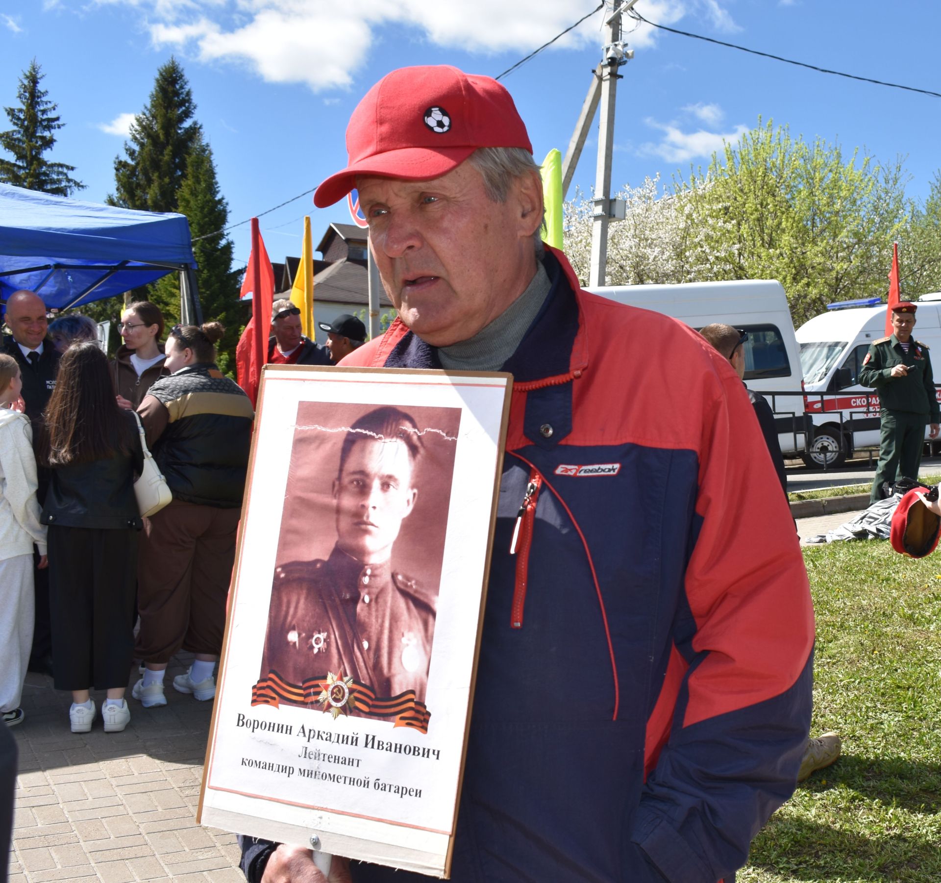 Парад Победы в Верхнем Услоне: слёзы, песни и белые голуби