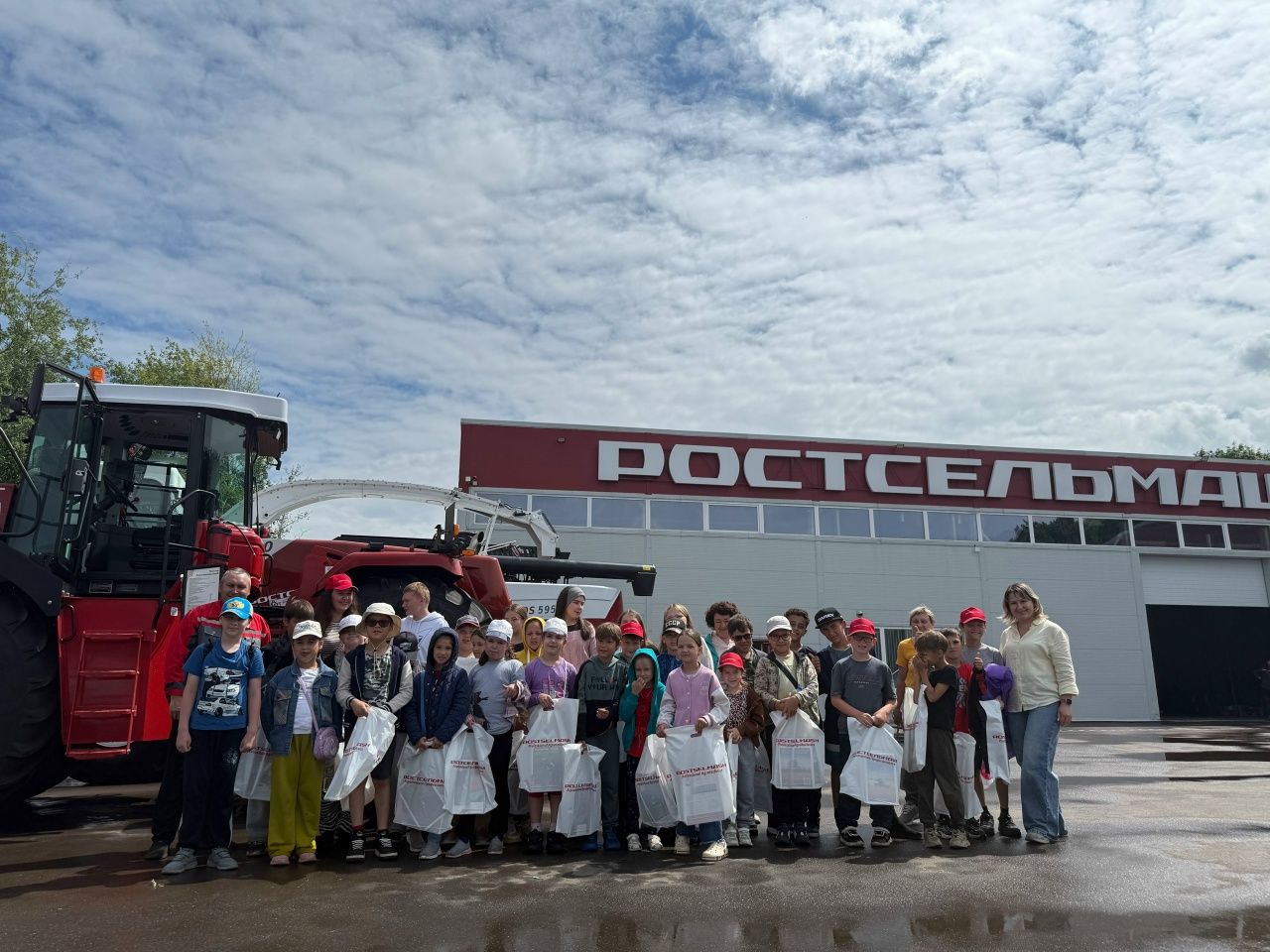 Школьники из Набережных Моркваш побывали на экскурсии в Ростсельмаш