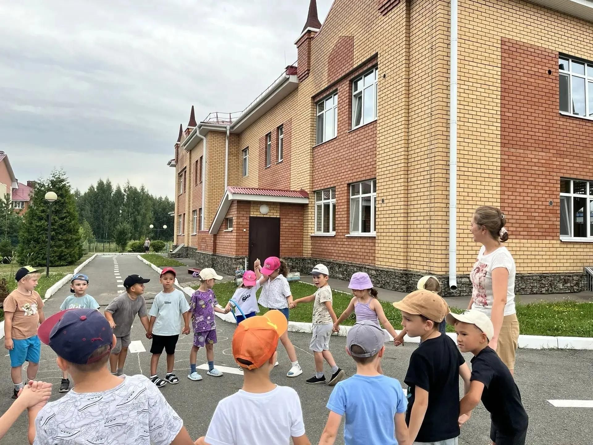 “Каенкай” балалары көнне спорт уеннарына багышладылар
