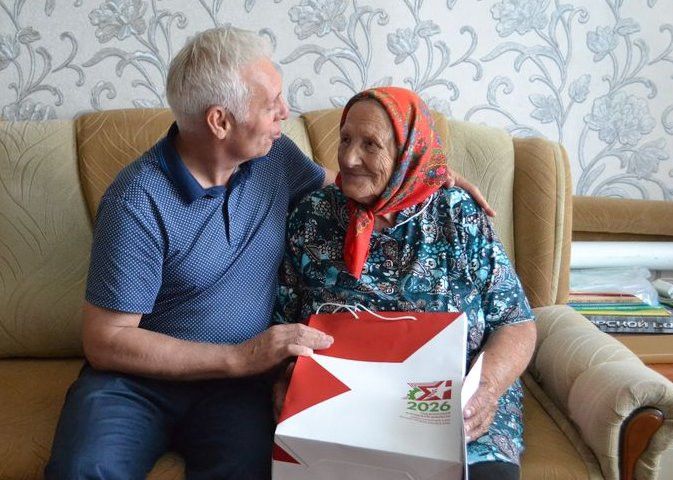 Секрет бодрости от Клавдии Меняйло: 97 лет, огород и отпуск за Уралом