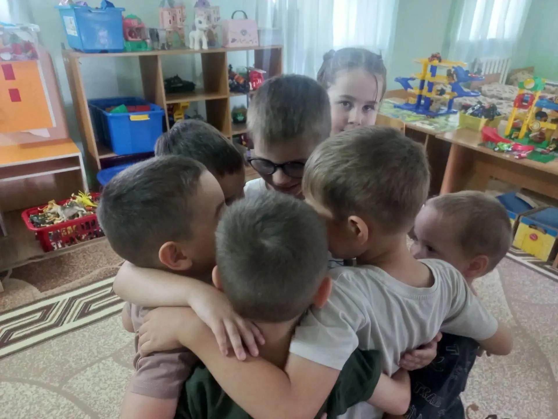 Балалар дуслыкка нигез салдылар