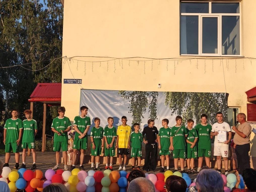 В Куралове чествовали первоклассников и героев на Дне села