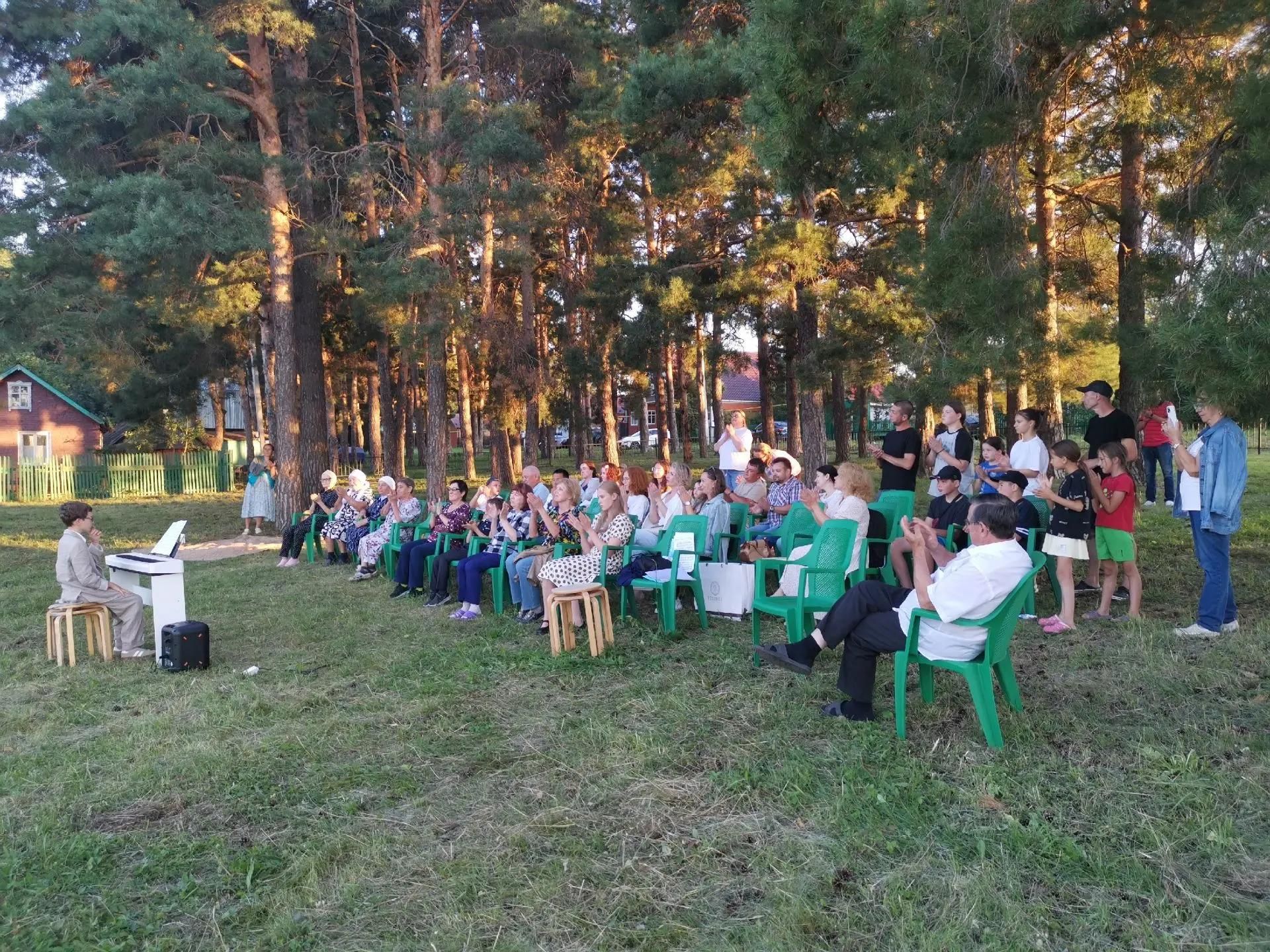 Кызыл Байракта яшь музыкантлар белән очраштылар