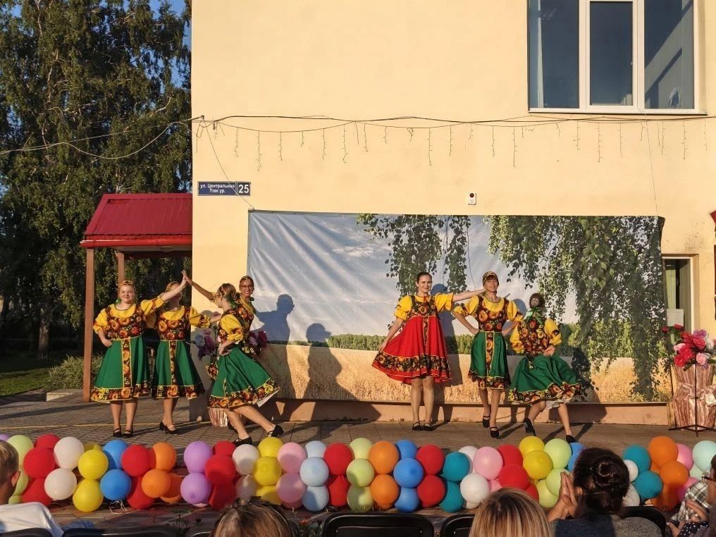 В Куралове чествовали первоклассников и героев на Дне села