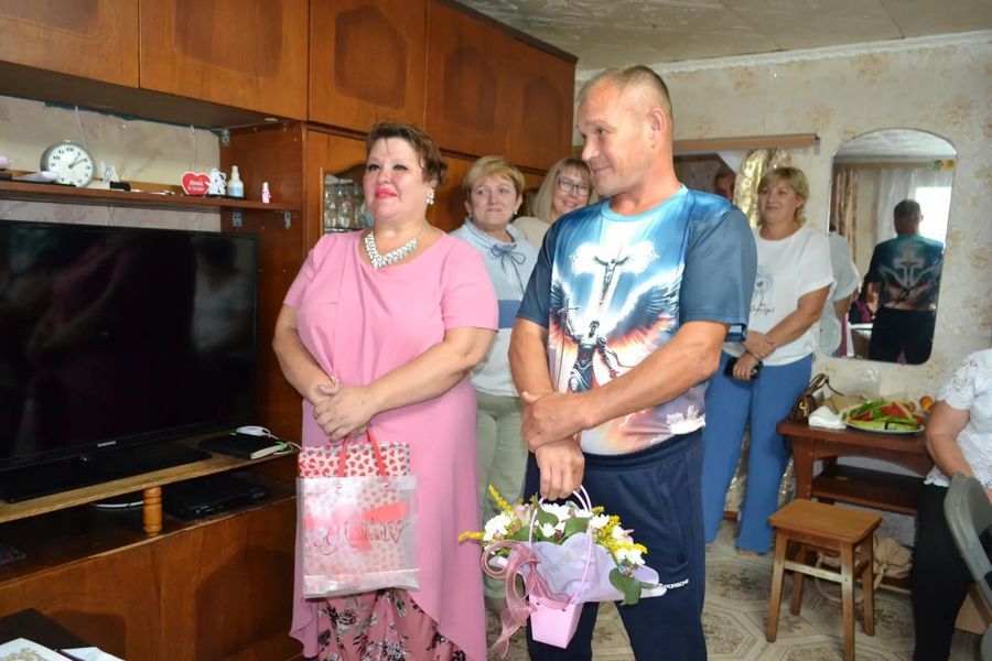 Борис и Валентина Гудихины отметили золотую свадьбу спустя полвека