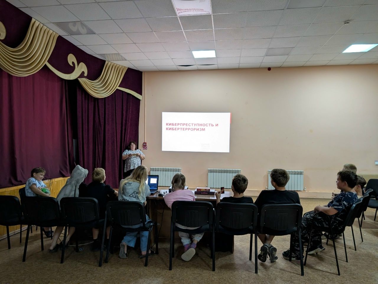 В Кильдееве прошла встреча о киберпреступности для детей и подростков