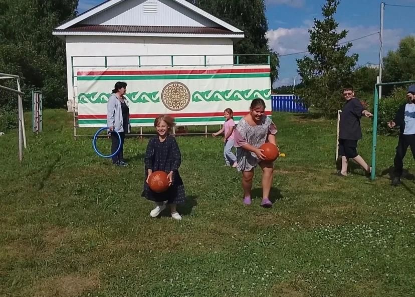 Мәмәтхуҗада күңелле стартлар узды