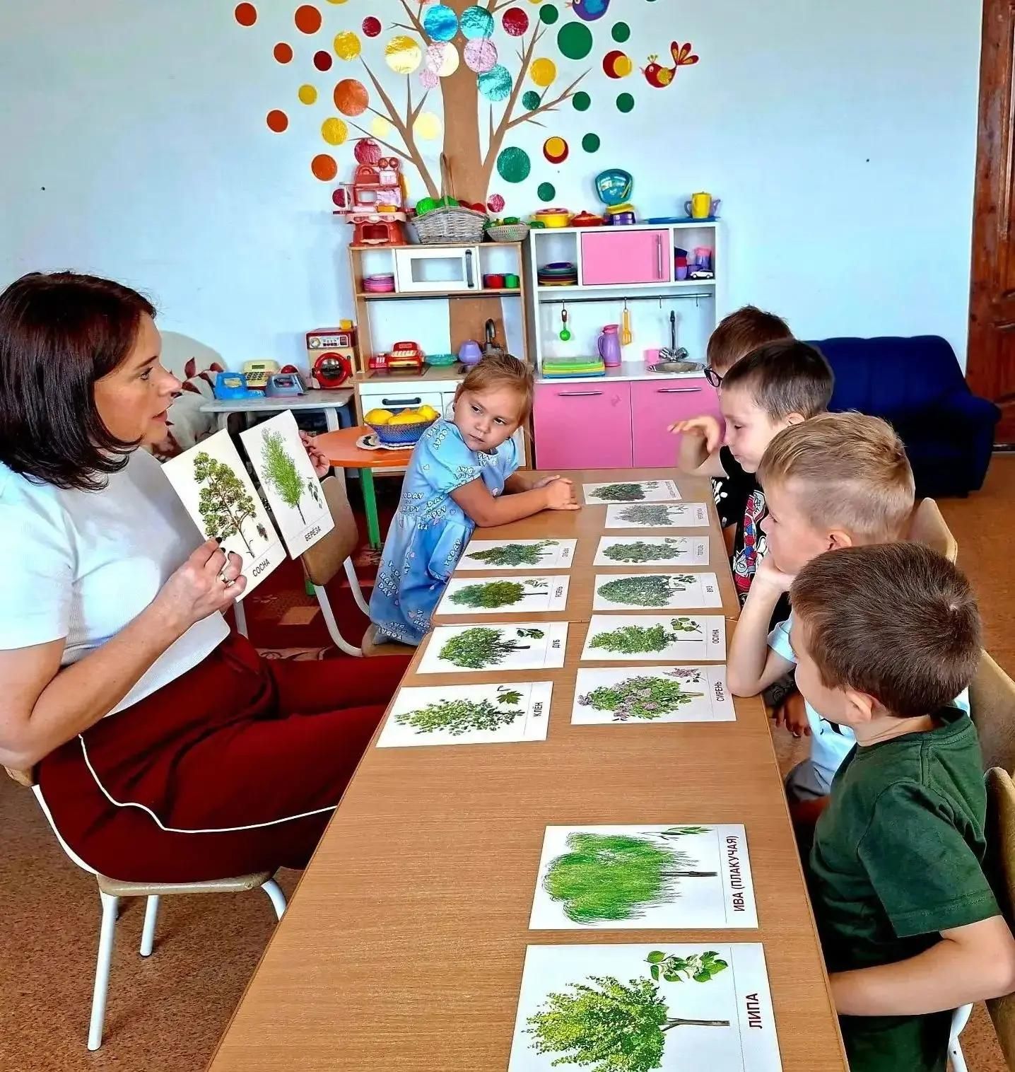 Кечкенә экологлар урманнарны сакларга өйрәнәләр
