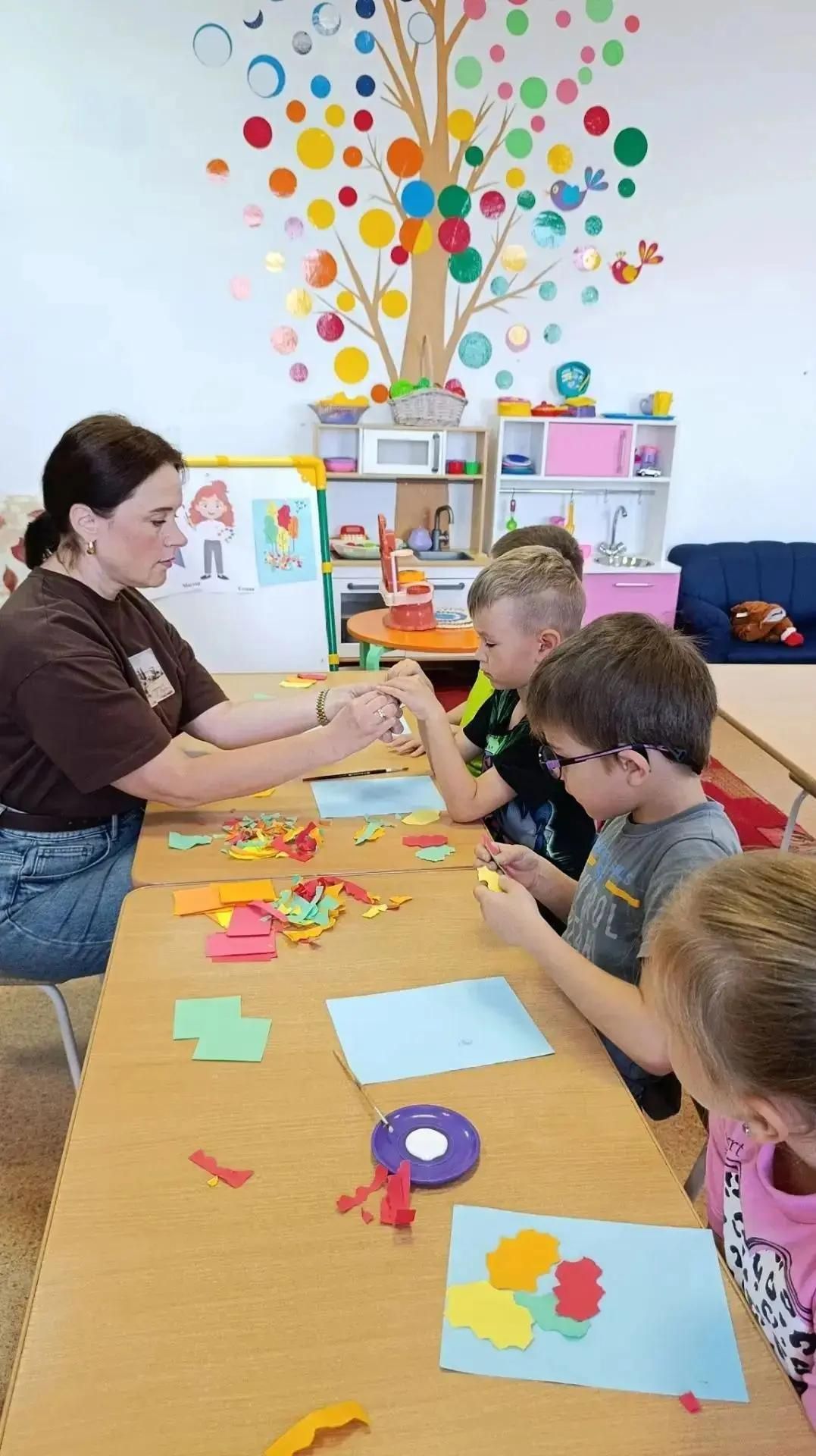 Кечкенә экологлар урманнарны сакларга өйрәнәләр
