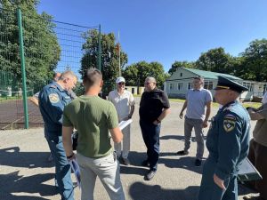 Евгений Варакин и глава минмолодежи РТ оценили подготовку лагеря «Дзержинец»
