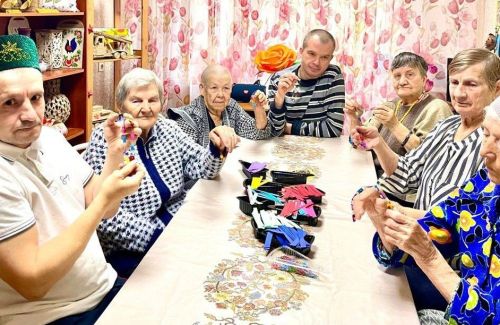 Мастер-класс по изготовлению браслетов в Верхнеуслонском доме-интернате