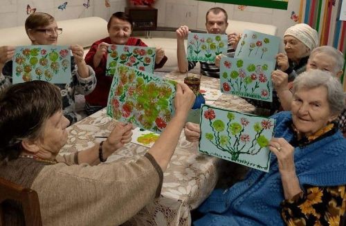 Мастер-класс по рисованию воздушными шарами прошел в Доме-интернате