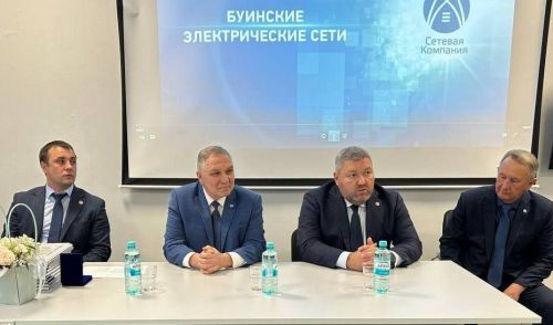 В Верхнеуслонском районе представили нового руководителя электросетей