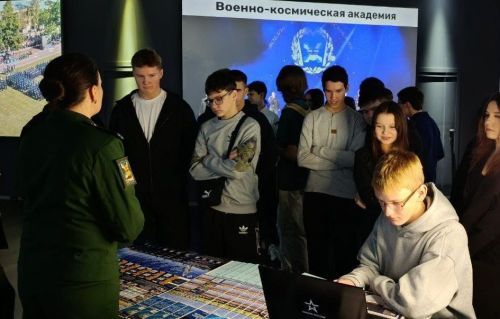 Верхнеуслонские гимназисты познакомились с военными вузами страны