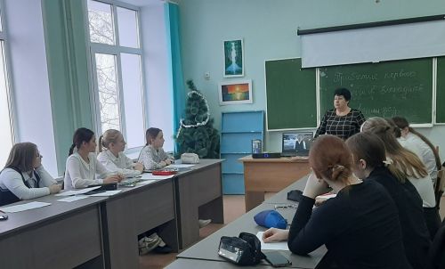 В Верхнеуслонской школе прошел урок мужества к Дню воинской славы России