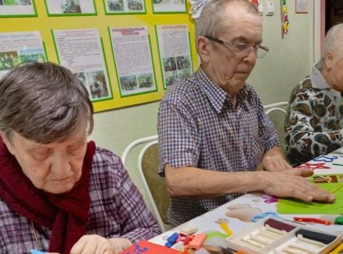 В Верхнеуслонском Доме-интернате мастерили праздничный салют