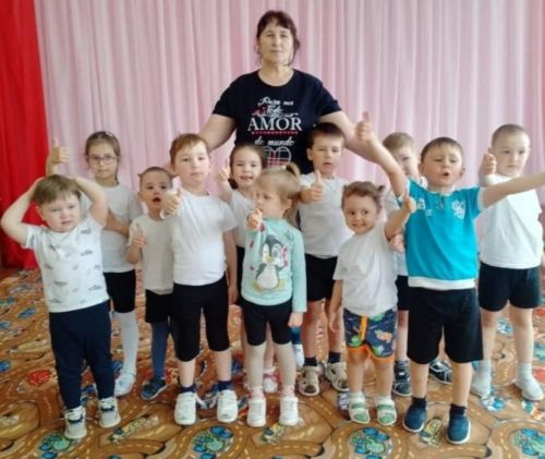 Октябрьский бистәсе балалары спорт белән дус