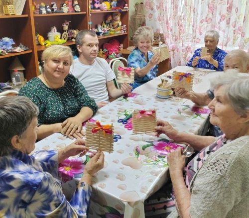 Интернат-йортта хезмәтне яраталар