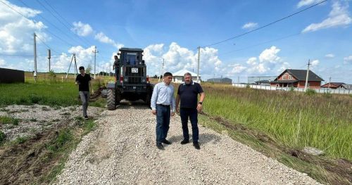 В Верхнеуслонском районе построили дорогу для семьи с особым ребенком