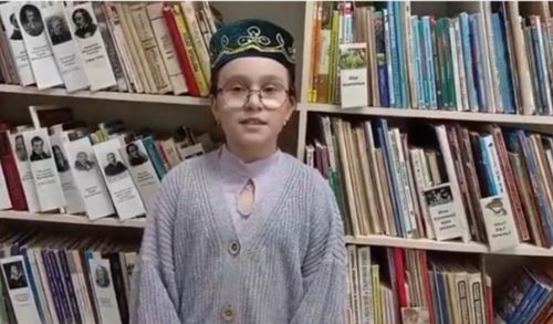 «Поклонимся великим тем годам»: юные читатели участвуют в поэтическом флешмобе