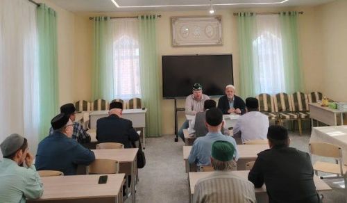 Курбан-байрам-2026: безопасность жертвоприношения обсудили с имамами района
