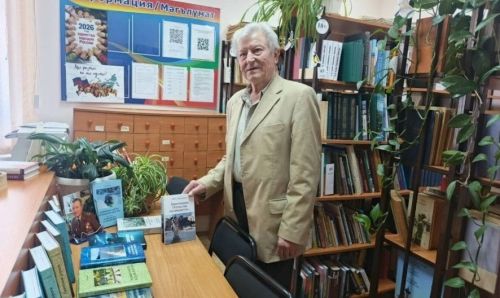 Писатель-земляк Павел Егоров посетил Шелангу
