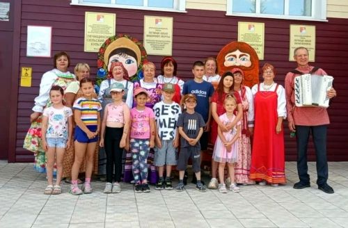 Дети из «Островка надежды» стали гостями фольклорного фестиваля «Каравон»