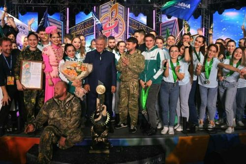 Минниханов: Участники «Наше время — Безнең заман» — большое достояние Татарстана