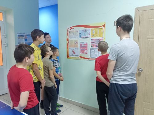В Макулове подросткам рассказали об опасности ВИЧ-инфекции