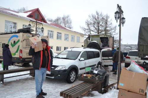 Очередной гуманитарный конвой  ушел из Верхнего Услона в зону СВО