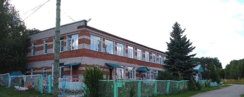 Благодаря спонсорам, в Печищинской школе приобрели сантехнику и отремонтировали входную группу