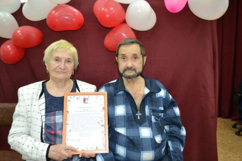 Супруги Мироновы из Шеланги отметили изумрудную свадьбу