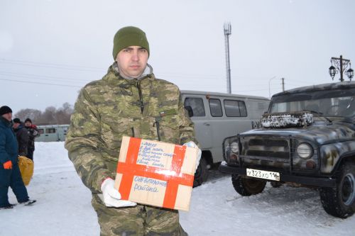 Четыре 20-тонных большегруза с гуманитарной помощью отправили из Верхнеуслонского района в зону СВО