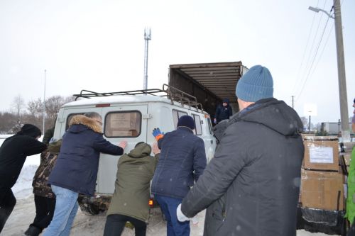 Четыре 20-тонных большегруза с гуманитарной помощью отправили из Верхнеуслонского района в зону СВО