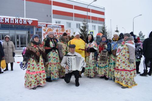 Верхнеуслонцы проводили зиму и испекли большой блин